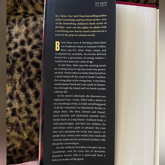 Red Rain Book - Picture 3 of 3